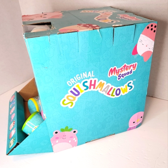 SAKINA - Red Mushroom โ๏ธ The BEST Squad Micro Mallows!! Original Squishmallow - Picture 8 of 9